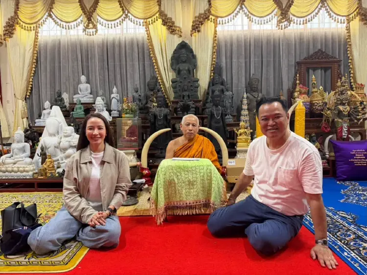 'อนุทิน' ไหว้พระขอพร-ลงยันต์ฝ่ามือ ก่อนบินถก UNGA81 นิวยอร์ก