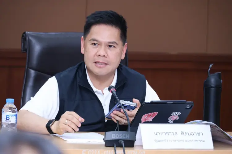 'วราวุธ' แก้น้ำท่วมอมตะซิตี้ ชลบุรี สั่งเร่งสูบน้ำ-เสริมคันดินกู้วิกฤต