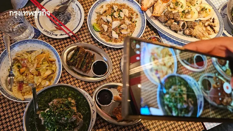 ‘มิตรสตรีท บาย รวยมิตร’ สตรีทฟู้ดพรีเมียม อร่อยในย่านท่าเตียน