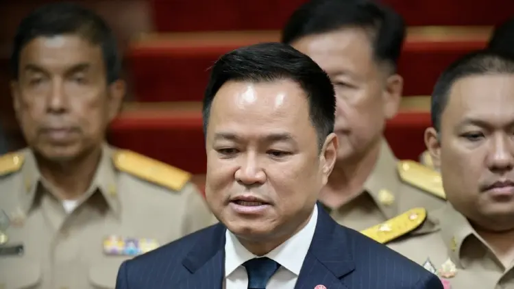 ‘อนุทิน’ ชิ่ง ไม่เกี่ยว ‘วรภัค’ จ่อโดนสหรัฐฯแบน พัน‘สแกมเมอร์’ โยนไปสู้เอง