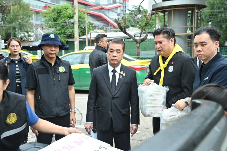 ‘สุริยะ’ สั่งกรมชลฯ เร่งสูบน้ำลงอ่าวไทย ช่วยผันน้ำระบายท่วม กทม.