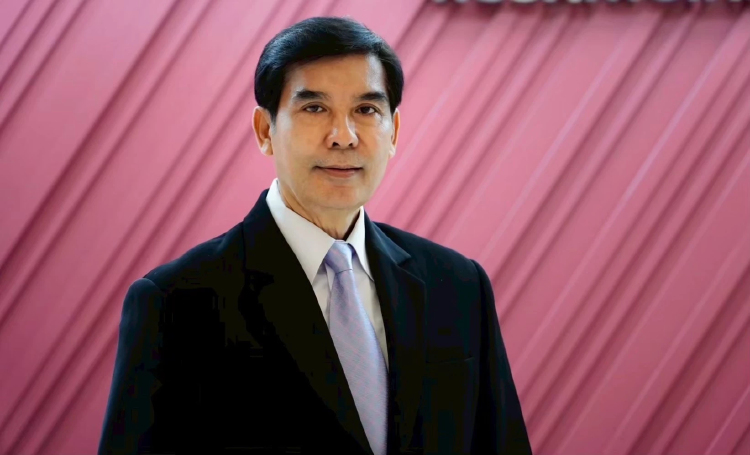 'เด็จพี่' ชี้น้ำท่วมอย่าให้เป็นศึกการเมือง วอนทุกฝ่ายแข่งกันช่วยประชาชน