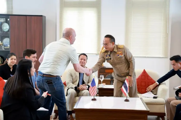 กำลังพลเรือรบสหรัฐฯ กว่า 5,000 นาย พักผ่อนไทย ภูเก็ตเตรียมพร้อมรับ