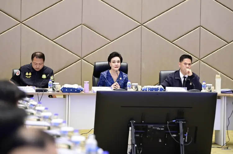 'นายกฯ' สั่งหน่วยงานภาครัฐ สกัดลอบนำเข้า-ฝังกลบ ขยะพิษข้ามชาติ โทษหนัก