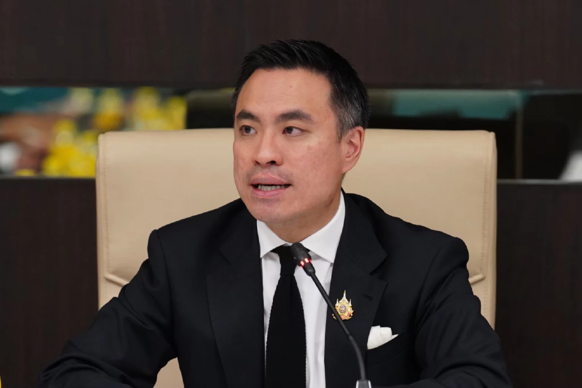 'เอกนัฏ' เตือน 'กรณ์' ข้อมูลคลาดเคลื่อน ยันเดินหน้ารื้อโครงสร้างราคาน้ำมัน