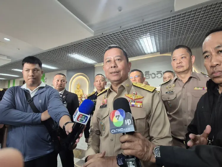 'บิ๊กดุลย์' กำชับ ดูแลน้ำท่วมภาคใต้ เตรียม กำลังพล-ยุทโธปกรณ์