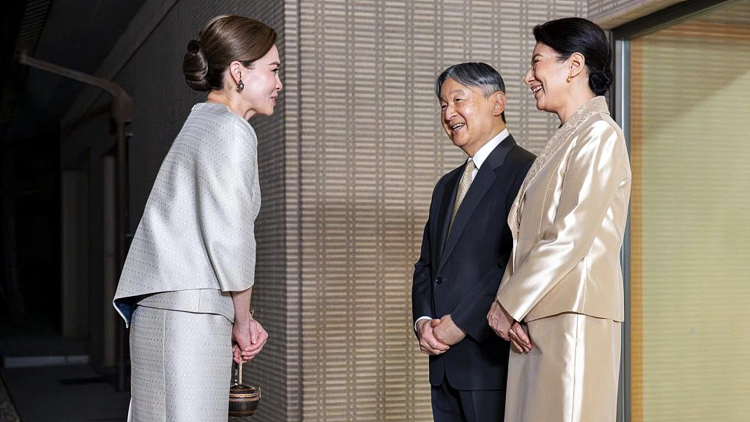 พระราชินี เข้าเฝ้าฯ สมเด็จพระจักรพรรดิ สมเด็จพระจักรพรรดินีแห่งญี่ปุ่น ณ พระราชวังอิมพีเรียล