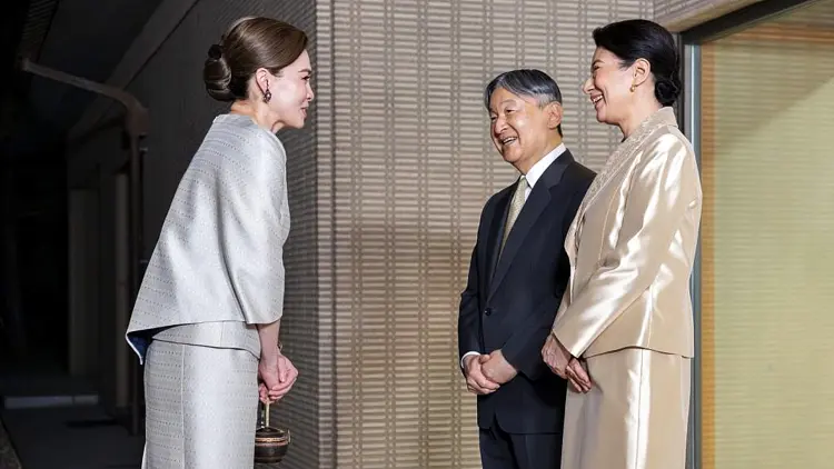 พระราชินี เข้าเฝ้าฯ สมเด็จพระจักรพรรดิ สมเด็จพระจักรพรรดินีแห่งญี่ปุ่น ณ พระราชวังอิมพีเรียล