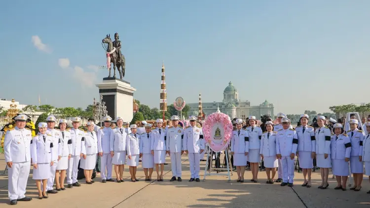 วางพวงมาลาถวายบังคมพระบรมราชานุสรณ์ รัชกาลที่ 5 วันปิยมหาราช 2569