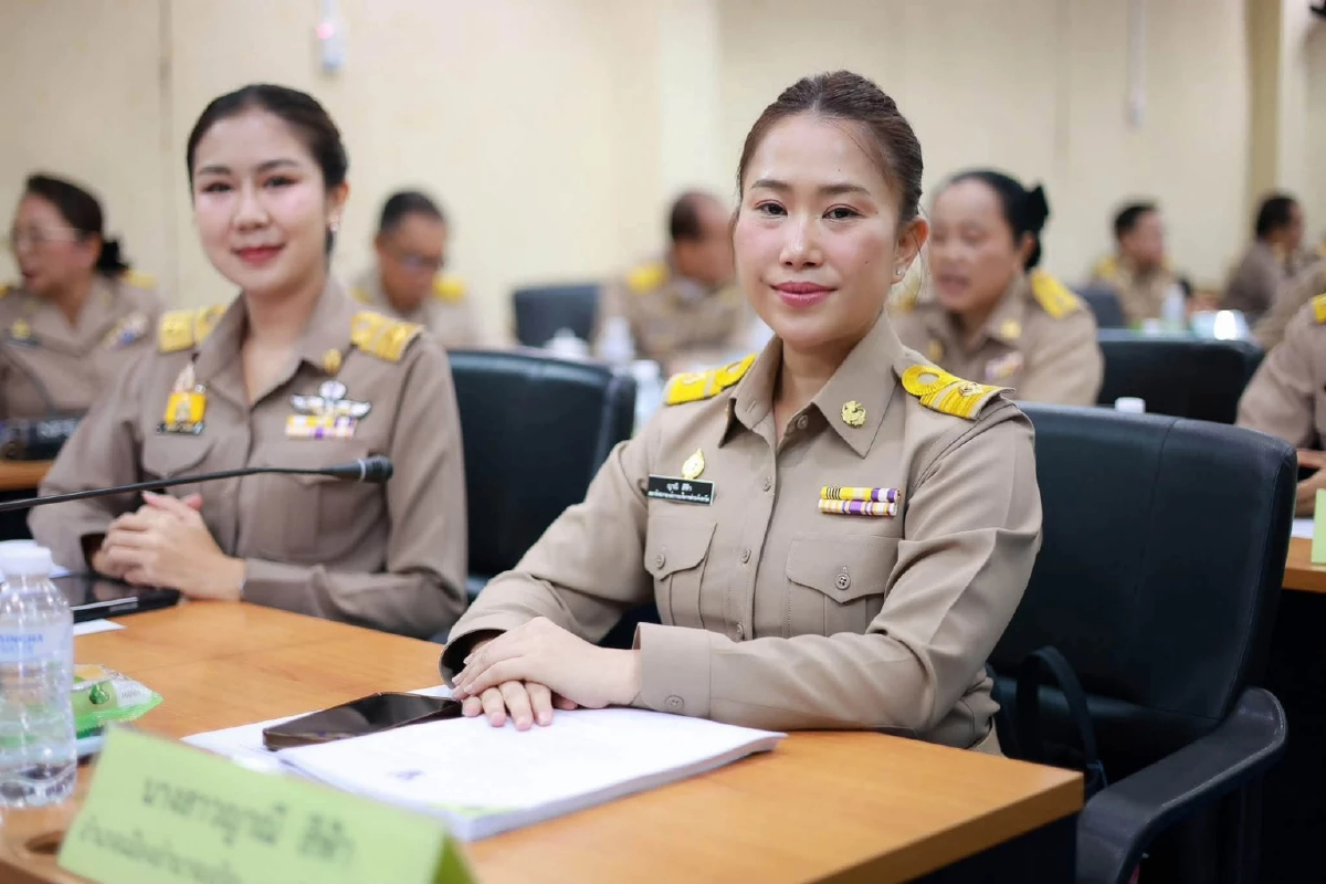 อำนาจเจริญ ระอุ สจ.คนดัง แจงร่วมม็อบจริง จี้ 'ทนายอั๋น' ขอโทษ ใส่ร้ายปม ฮั้ว สว.