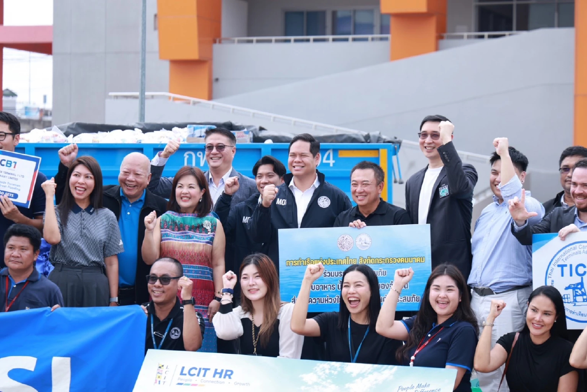 “สรรเพชญ”ผนึกกทท.-เอกชน แจกถุงยังชีพ เหยื่อน้ำท่วมกาญจนบุรี