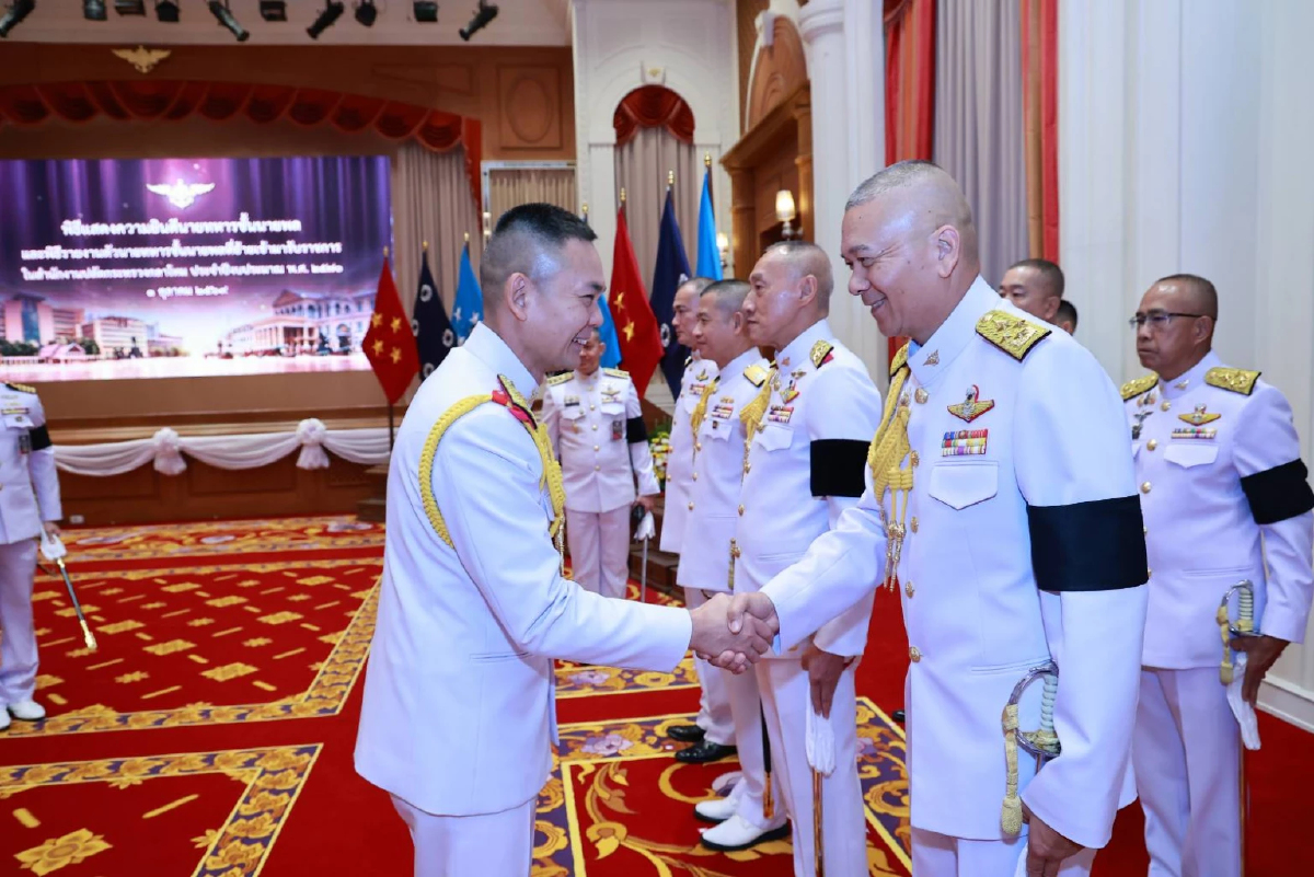 'ปลัดกลาโหม' ยินดี'นายพลใหม่' ย้ำ ยึดมั่นความซื่อสัตย์-สุจริต-คุณธรรม