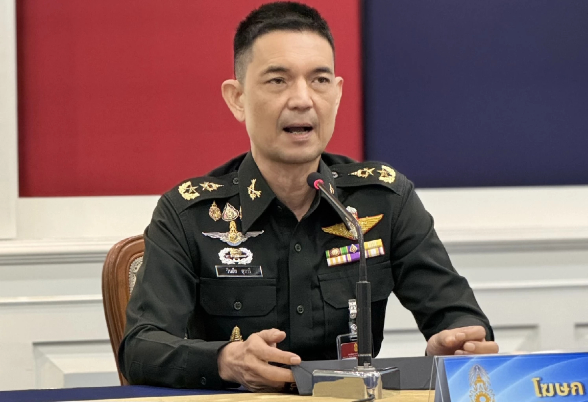 ทบ. เผย ที่ดิน 'สามี บุ๋ม ปนัดดา' ไร้ใบอนุญาต-ขอเช่า พบคนบุกรุกอื้อ แจ้งความแล้ว