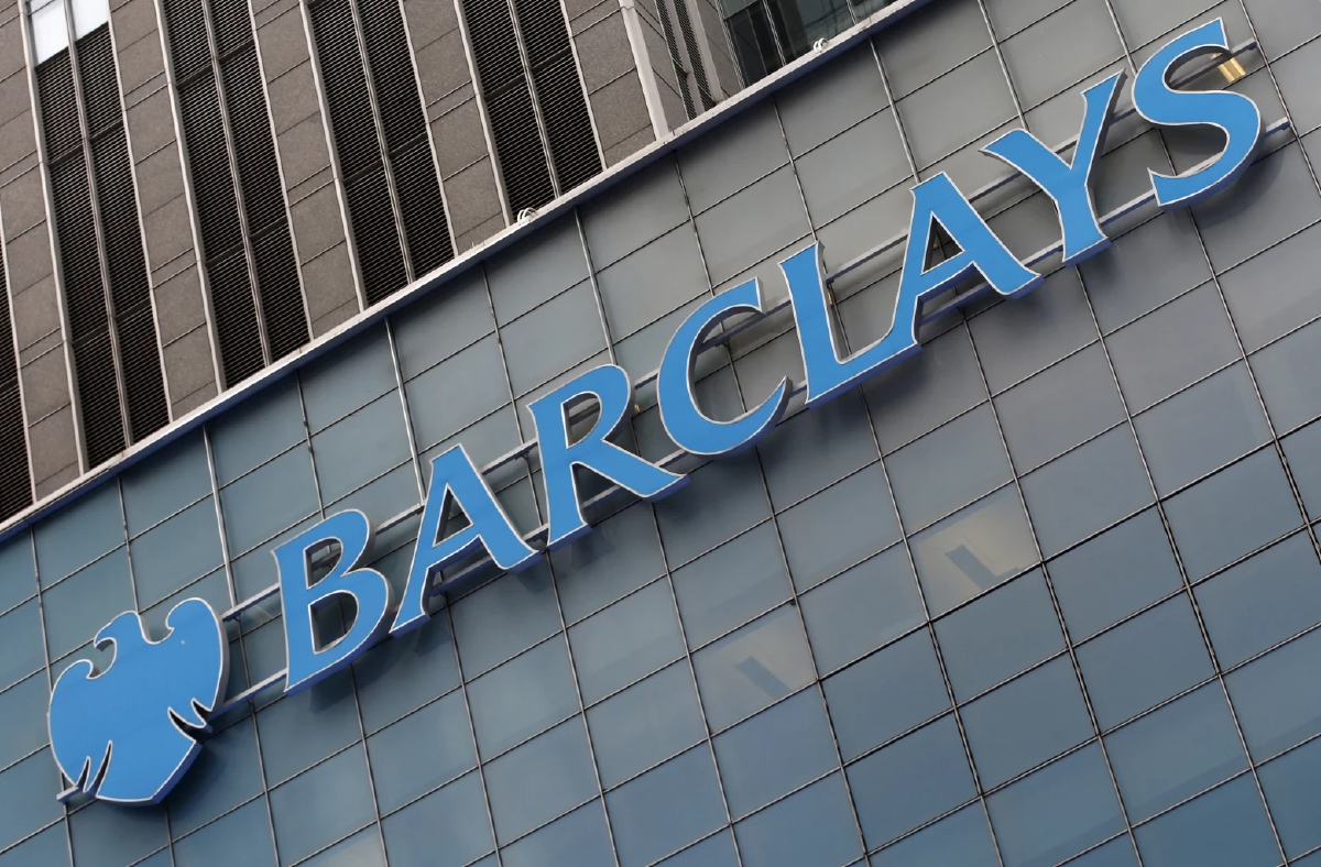 Barclays แบงก์อังกฤษ จ่อปลดพนักงาน 5,000 ตำแหน่ง ดัน AI ลดต้นทุน