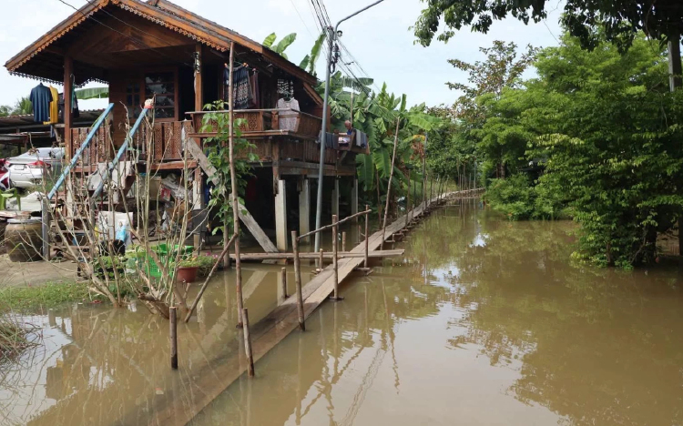 น้ำท่วมล่าสุด 17 จังหวัด-กทม. ยังจมบาดาล เดือดร้อนทะลุ 1 ล้านคน