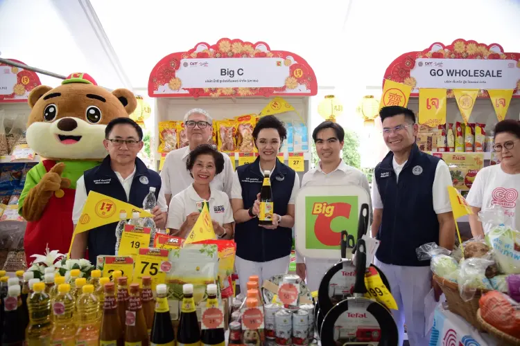 พาณิชย์ ผนึก 45 พันธมิตร จัดไทยช่วยไทย อิ่มบุญ อิ่มคุ้ม เทศกาลกินเจ ลดสินค้าสูงสุด 50%