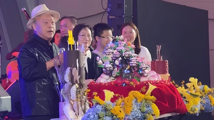 'เจ้าสัวคีรี' เปิดใจงานวันเกิด เล่าชีวิตใหม่หลังเปลี่ยนไต ตั้งใจทำดีเพื่อสังคม