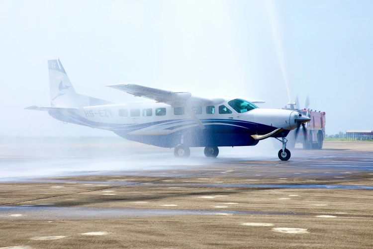 ‘อีซี่ แอร์ไลน์” ชูแผนนำ ATR 72-600 ปักหมุดฮับบิน ‘อู่ตะเภา’ เฟสแรก 3 เส้นทางสู่สุราษฎร์ธานี กระบี่ ขอนแก่น