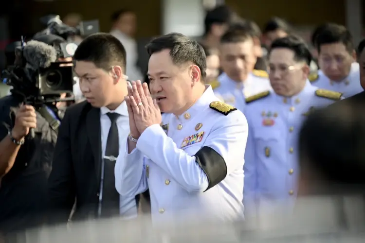 'นายกฯ' โยน 'ปธ.สภา' ตัดสินใจกำหนดวันอภิปรายไม่ไว้วางใจใหม่