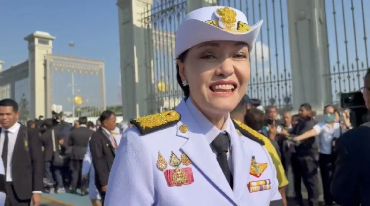 'ศุภจี' ขอบคุณ 'อนุทิน' ป้องเก้าอี้ รมว.พาณิชย์ เผยกำลังใจดี พร้อมทำงานทุกวัน