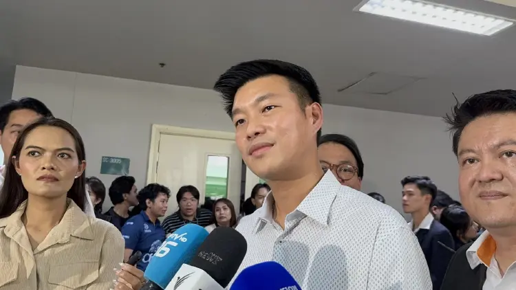 'เท้ง' ป้อง 'ไอซ์' ปมแชร์สลิปปลอม แค่ตรวจสอบ ไม่อยากเห็นนายกฯฟ้อง