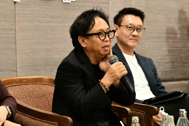 'สาทิตย์' ชี้ รัฐบาลให้ซักฟอก 3 วัน เท่ากับขวาง 'ฝ่ายค้าน' ตรวจสอบ