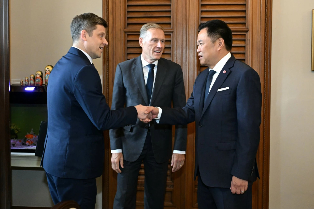 'อนุทิน' จีบ 'Airbus' เพิ่มลงทุนไทย-ถ่ายทอดเทคโนโลยีการบิน-อวกาศ