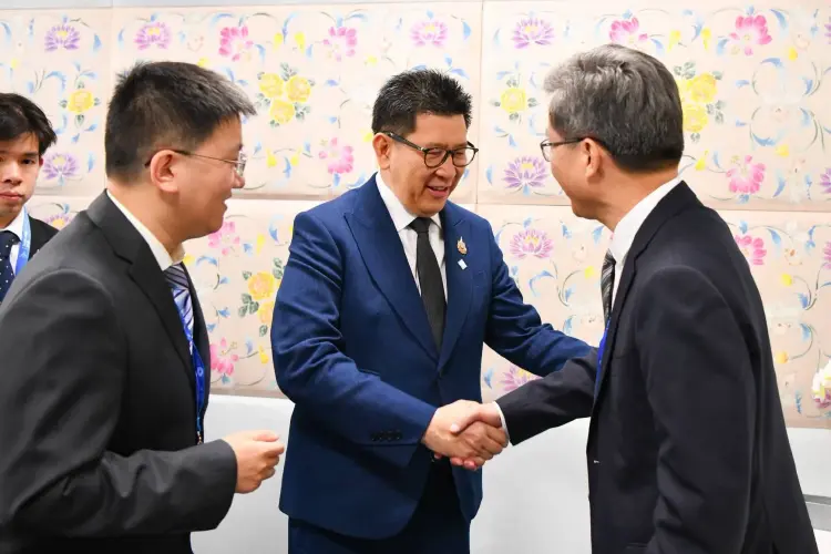 'เอกนิติ'หารือ รมว.คลังจีน หนุนอุตสาหกรรมแห่งอนาคต ร่วมปราบสแกมเมอร์ข้ามชาติ