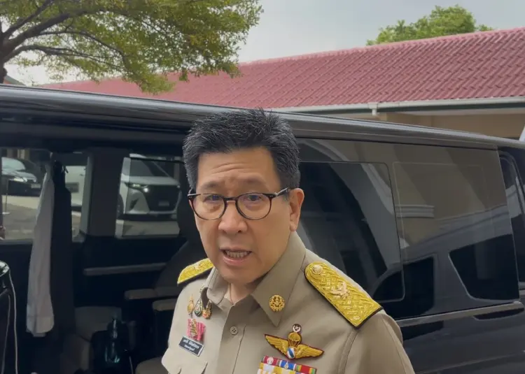 'เอกนิติ' ปัดตอบปมรื้อ กม.ให้ Thai PBS - สสส.เข้าระบบงบฯแทนจัดสรรภาษีบาป