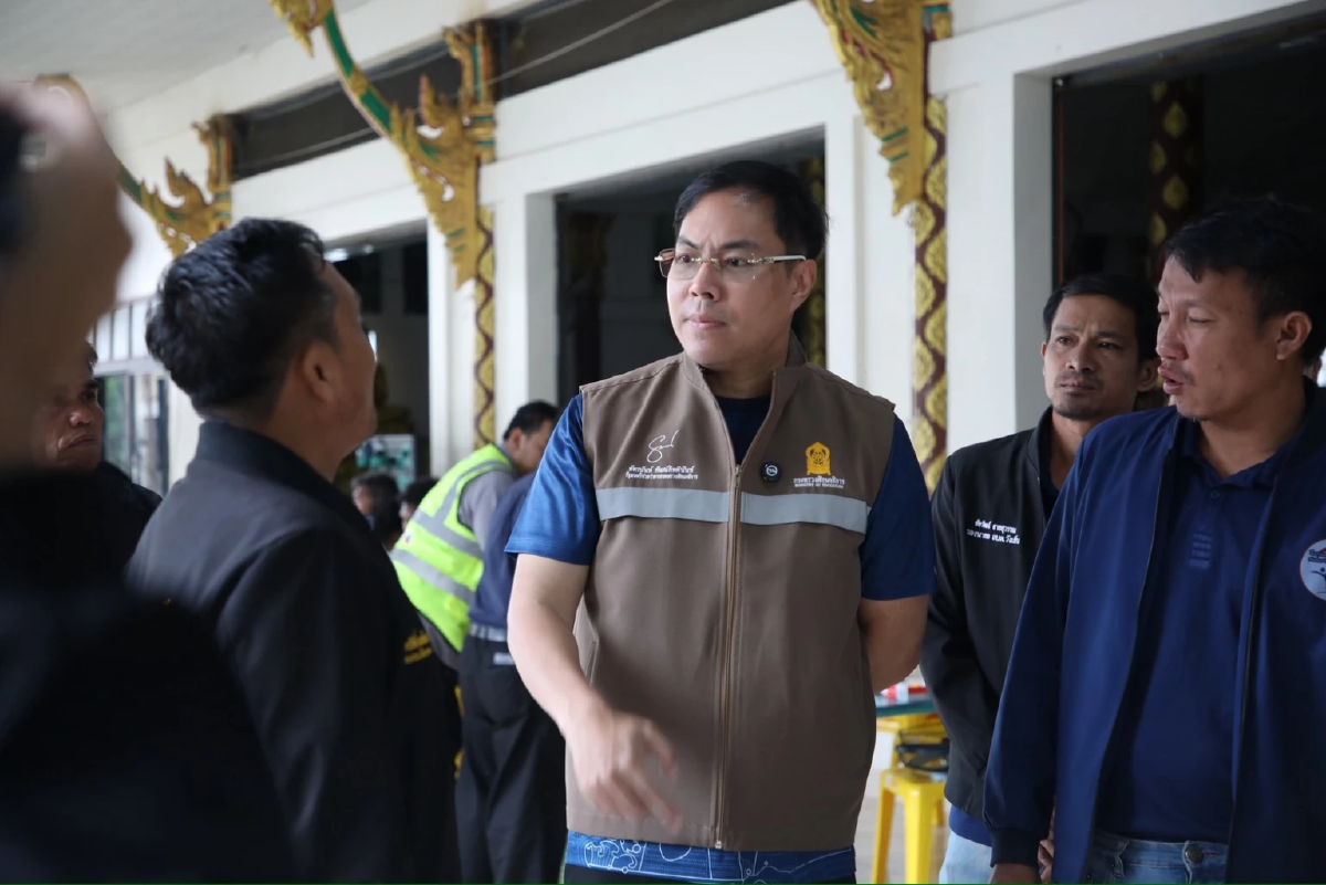 'อัครนันท์' ส่ง ครู สกร. ดูแล ปชช. ยื่นคำร้องเยียวยาน้ำท่วม
