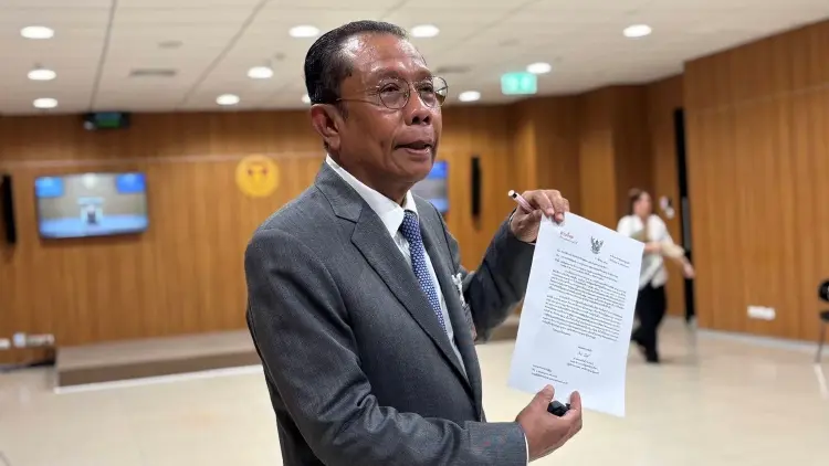 'ศุภชัย' ยกเสียงประชุม'ไม่ถึงกึ่ง' กมธ. งัดอำนาจเรียกนายกฯแจง ส่อมิชอบ