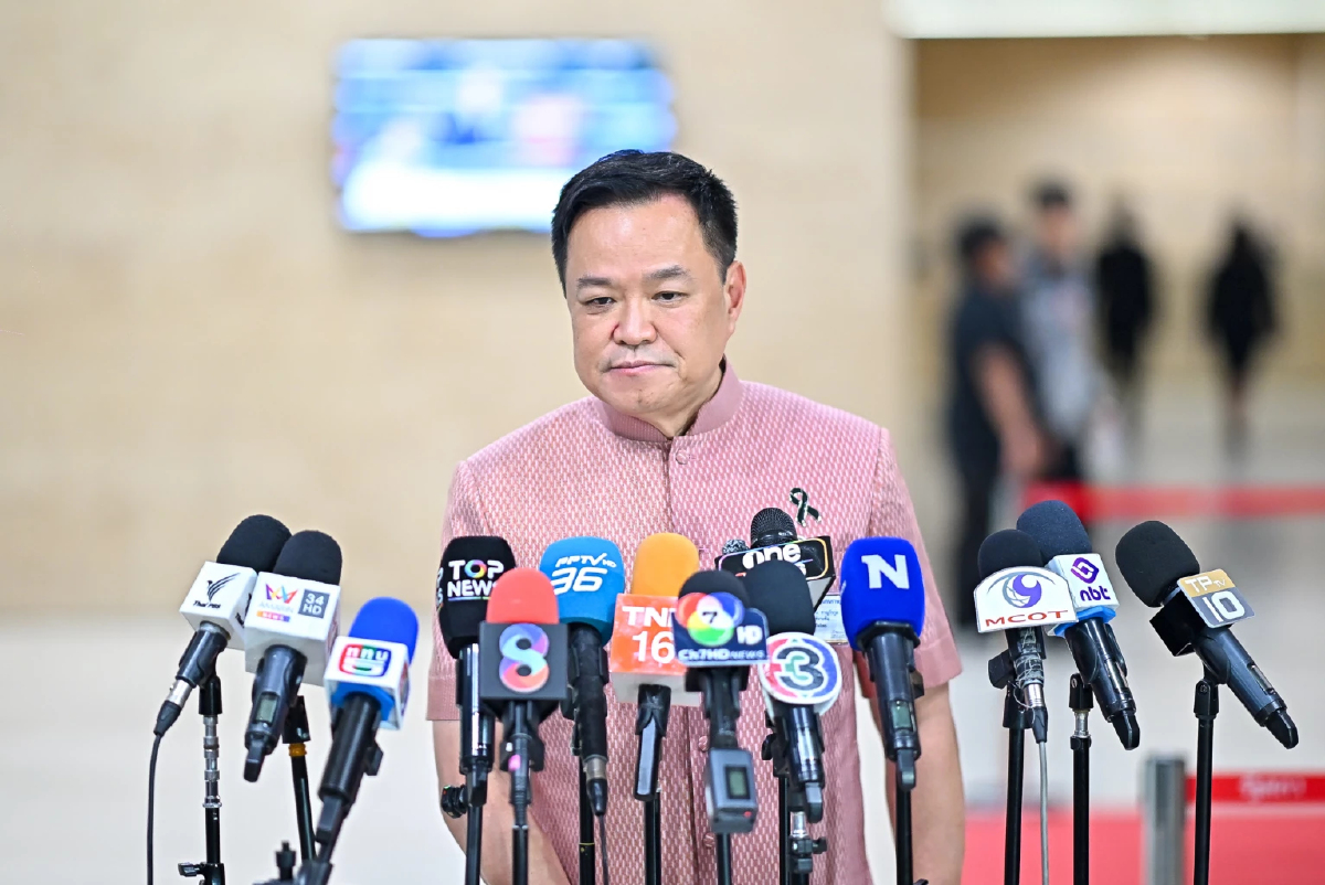 นายกฯ เข้าสภาฯ ปัดด้อยค่า'ฝ่ายนิติบัญญัติ' ยังไม่คุยกล้าธรรม ขอเวลาซักฟอก